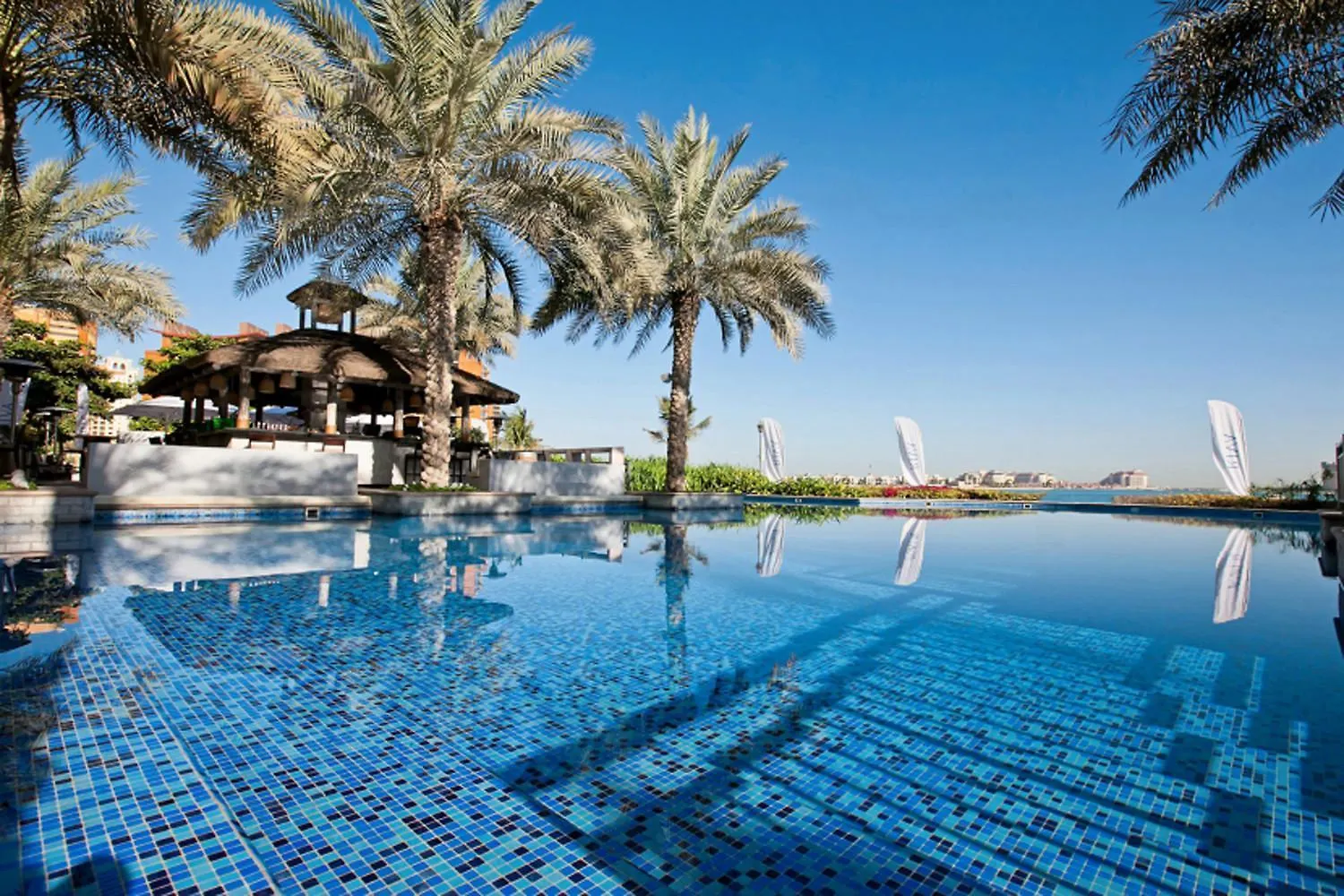 Apartment Lux Living On Palm Jumeirah With Pool & Beach Access Dubai